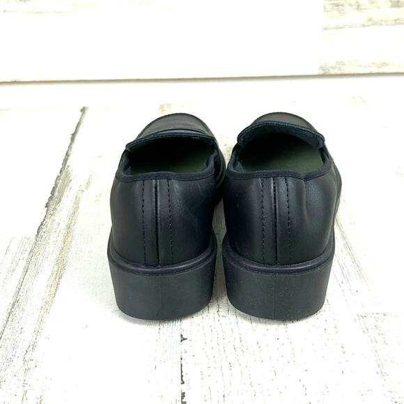 Childrenchic Kids 4 Black Leather Treated Slip-On No Slip School Loafers NEW - Picture 5 of 9